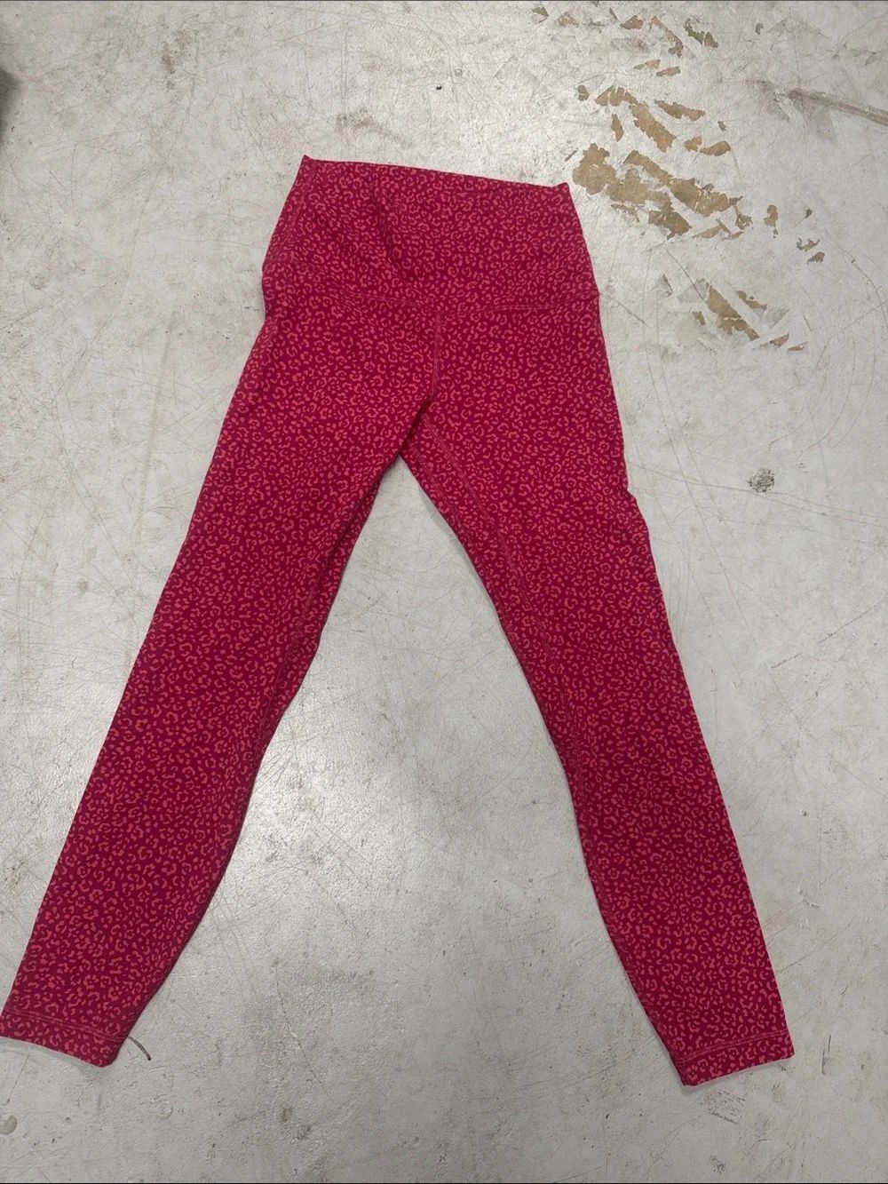 Pink Printed LULULEMON Leggings - Size 4 - LIKE NEW